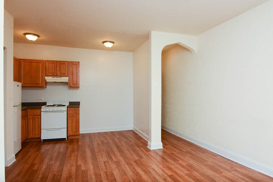 Building Photo - 1742 N Humboldt Blvd