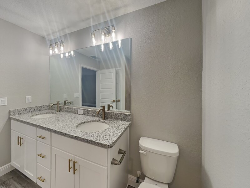 Building Photo - 13 Locust Loop