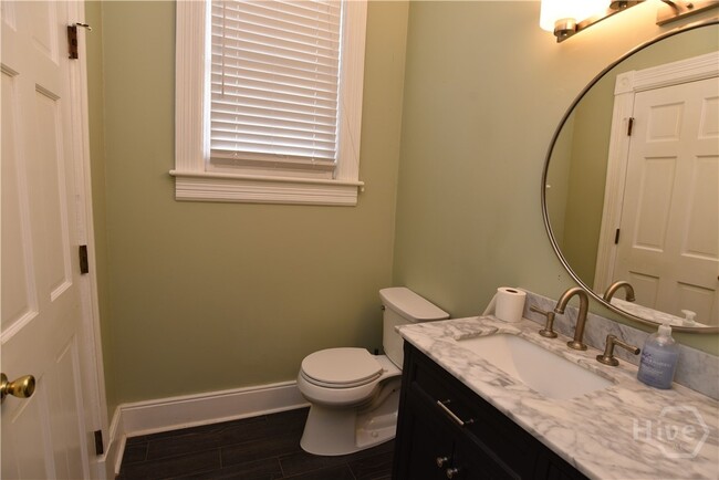 Building Photo - 1407 Habersham St