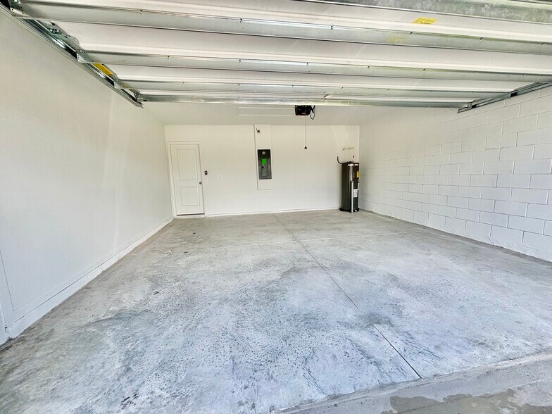 Building Photo - 4741 Golden Knight Blvd