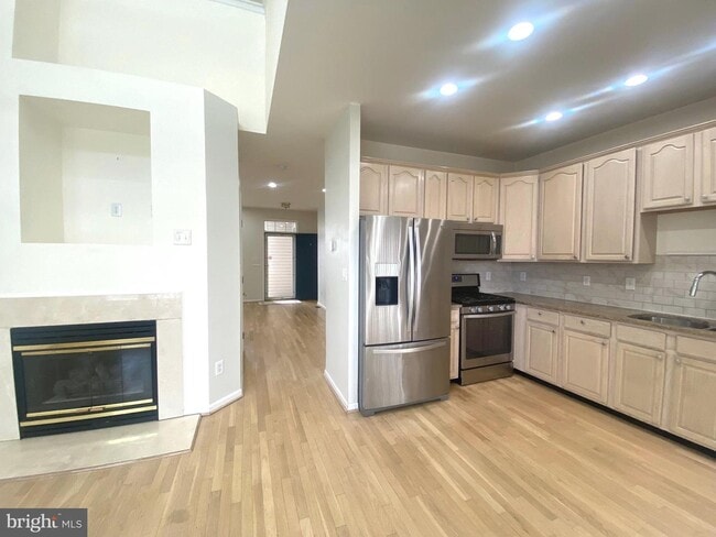 Building Photo - 372 Tuvira Ln