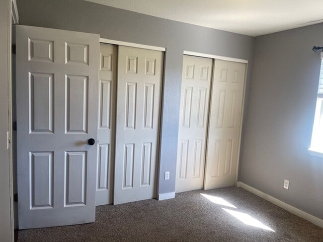 Building Photo - 1604 N Lea St