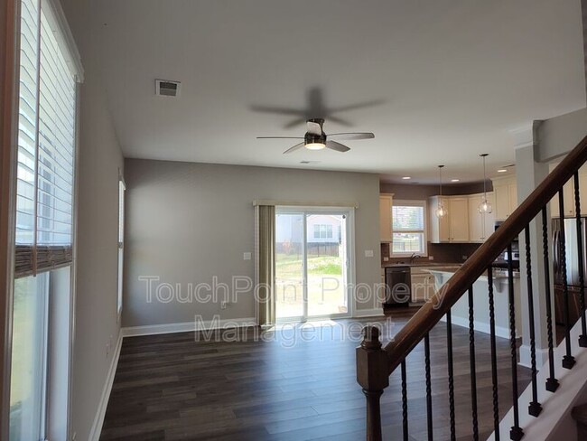 Building Photo - 170 Pine Eagle Dr