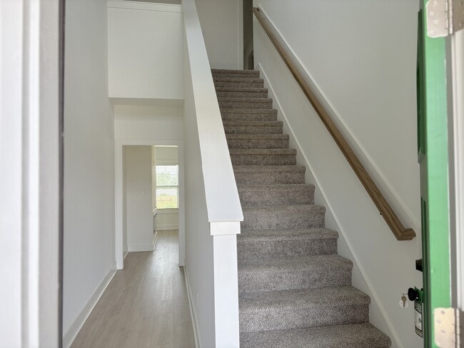 Building Photo - 120 Willa Mae Ln