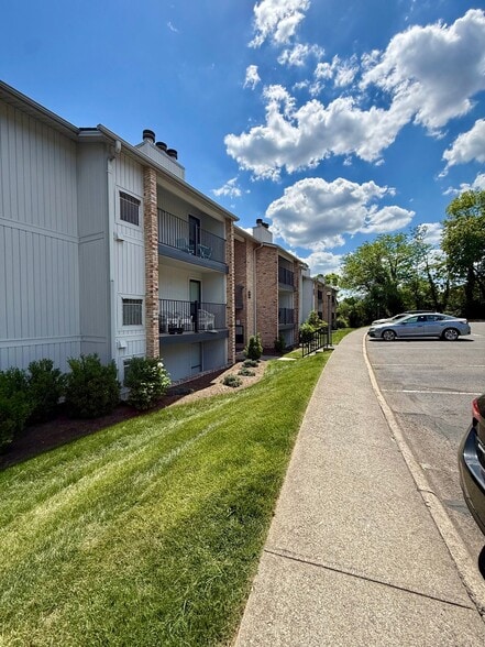 Building Photo - 3551 Timberline Trail