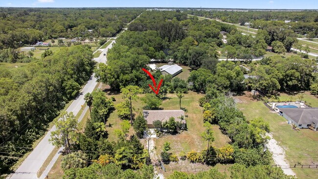 Building Photo - 16971 Mayfair Dr E