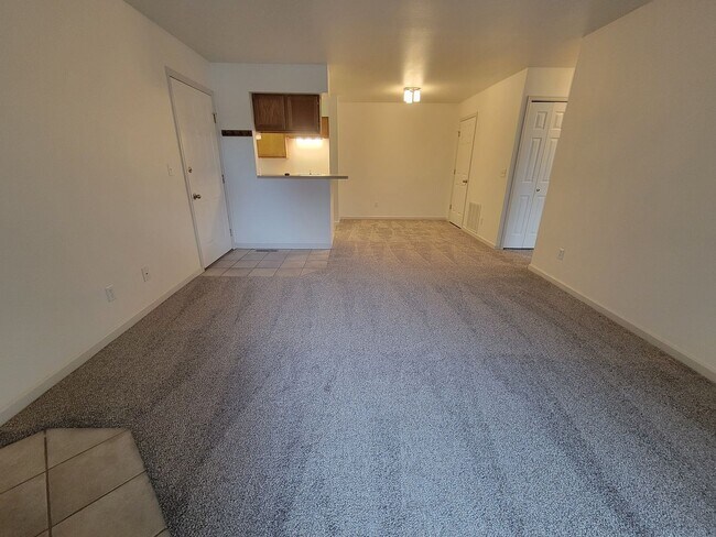 Building Photo - Fresh Boulder 1 Bedroom Condo for Rent wit...