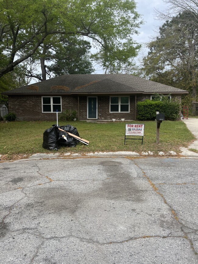 Building Photo - 1016 Farr Ct