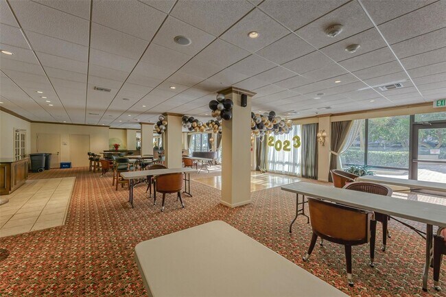 Building Photo - 5000 N Ocean Blvd