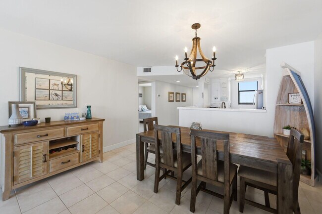 Building Photo - 9940 S Ocean Dr