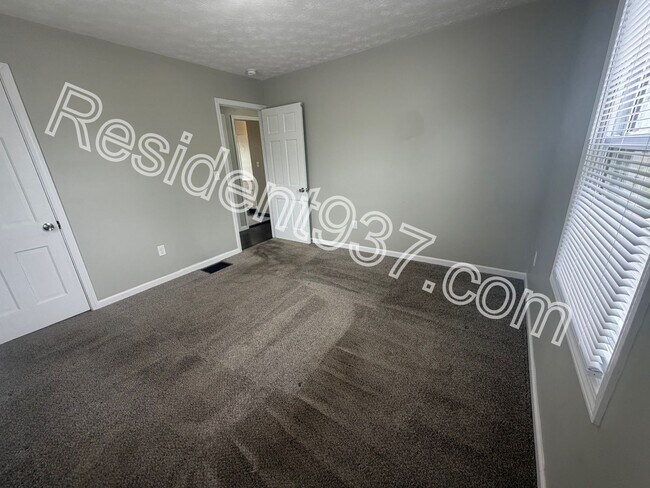 Building Photo - Charming 3 Bed 1 Bath in Kettering