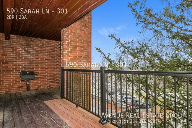 Building Photo - 590 Sarah Ln