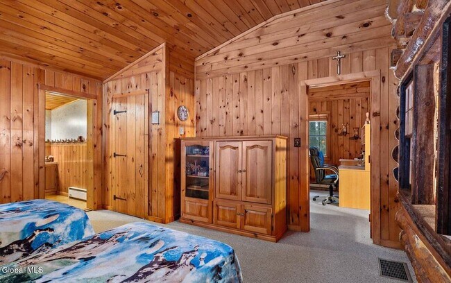 Building Photo - 33 Chuckwagon Trail