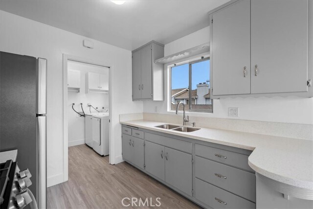 Building Photo - 853 W 23rd St