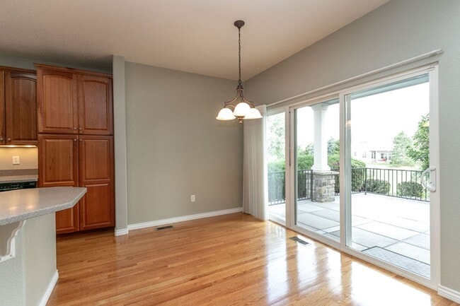 Building Photo - Beautiful ranch style patio home in Fox Meadows golf community.