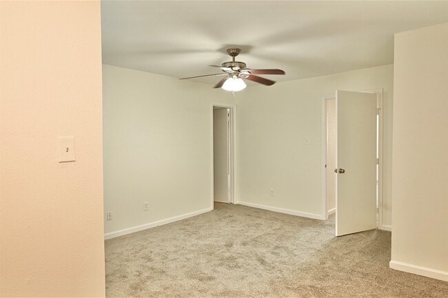 Building Photo - 7918 Prestwood Dr
