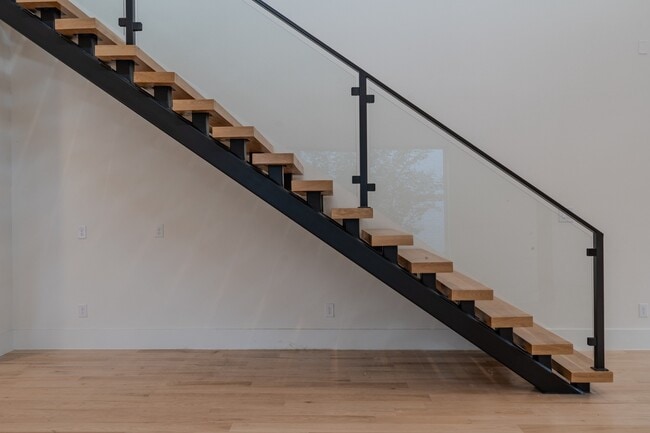 Building Photo - 3321 Walchard Ct