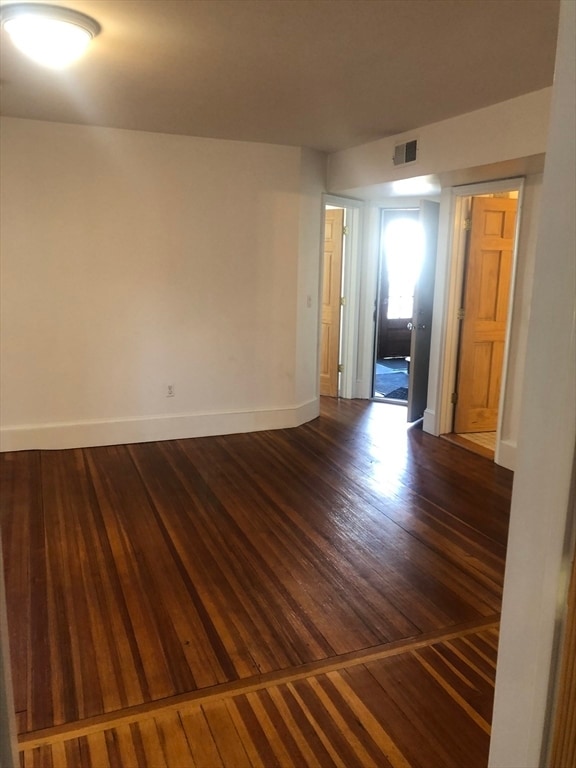 Building Photo - 3 Oxford Ave