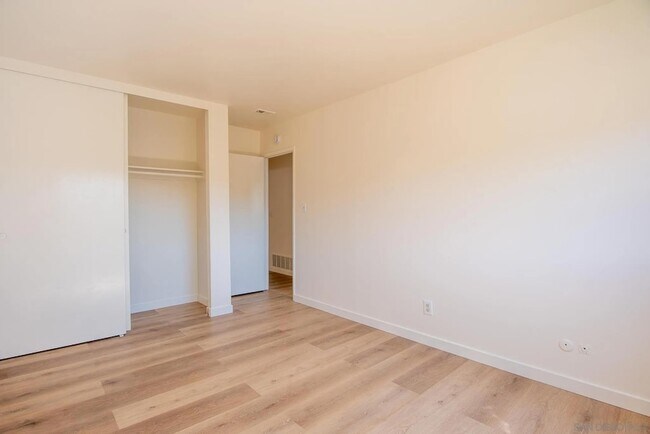 Building Photo - 1823 Sparks Ct