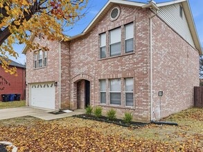 Building Photo - 12214 Peachtree Ln