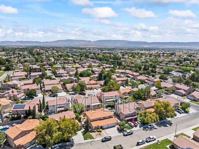 Building Photo - 2814 Caruso Ln