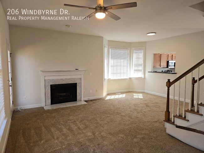 Building Photo - 206 Windbyrne Dr