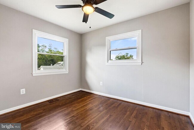 Building Photo - 1006 S Ironwood Rd