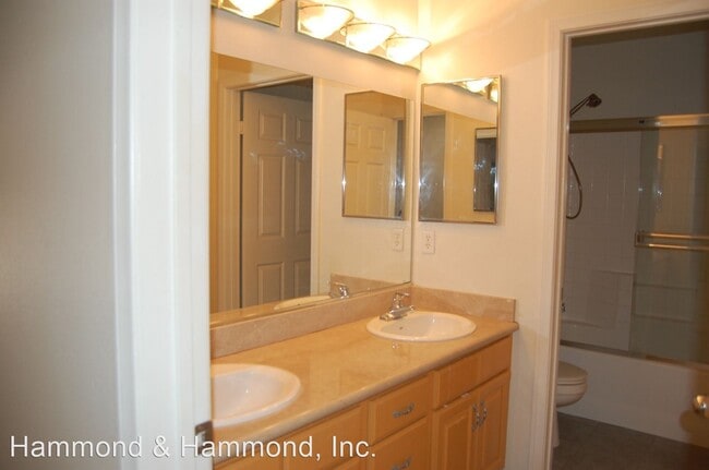 Building Photo - 5 br, 3.5 bath House - 21826 Delany Ln.