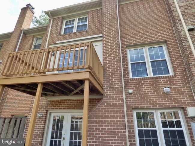 Building Photo - 10127 Ebenshire Ct