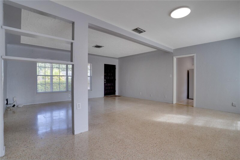 Building Photo - 6238 13th Ave S