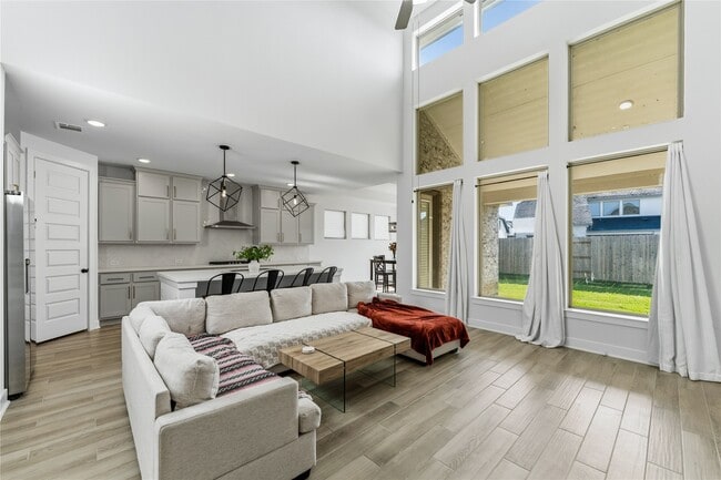 Building Photo - 3125 Stingray Cv Dr