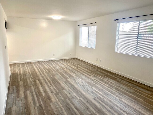 Building Photo - 11425 Tiara St