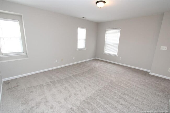 Building Photo - 602 Prairie Meadows Court