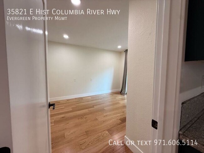 Building Photo - 35821 Historic Columbia River Hwy