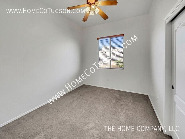 Building Photo - 1061 S Seldon Pl