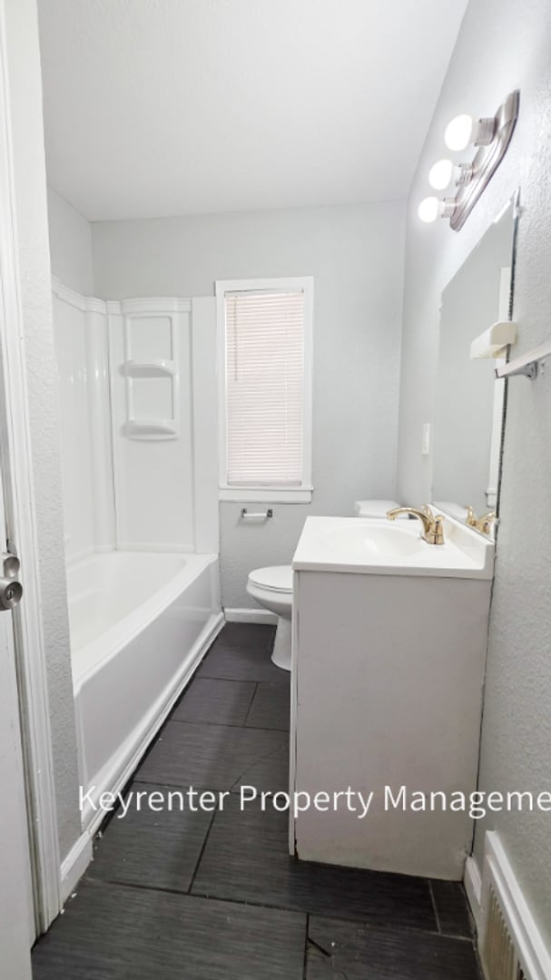 Building Photo - For Rent – 1817 E 27th St