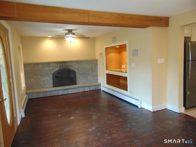 Building Photo - 446 Fall Mountain Rd