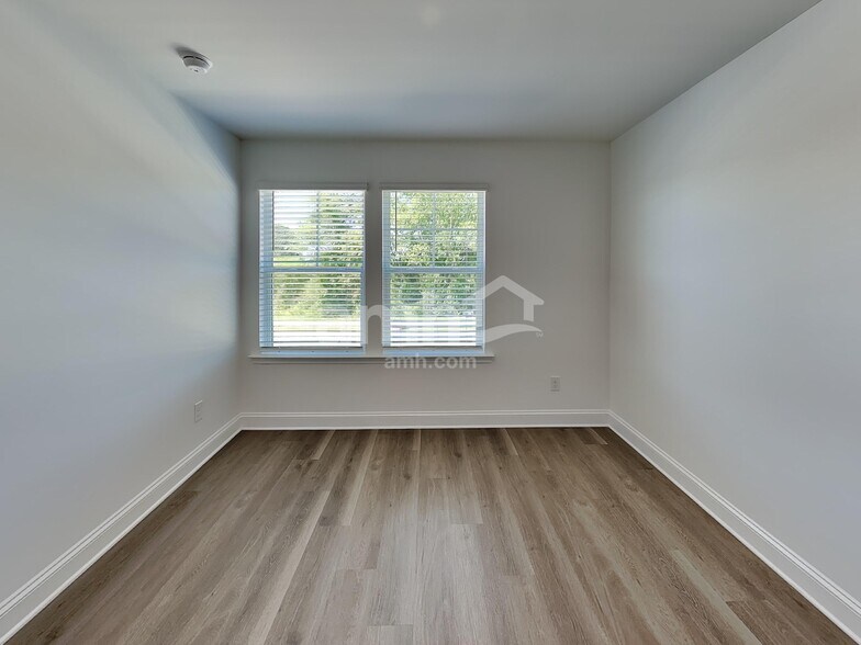 Building Photo - 4015 Williams Pond Rd