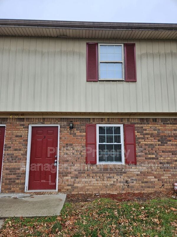 Building Photo - 209 Landings Dr