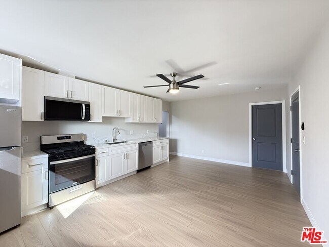 Building Photo - 1505 Cochran Ave