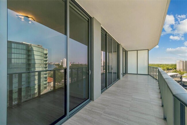 Building Photo - 3015 S Ysabella Ave