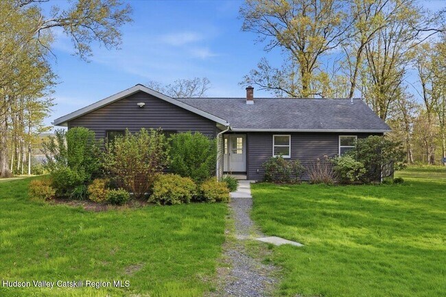 Building Photo - 5265 NY-9G
