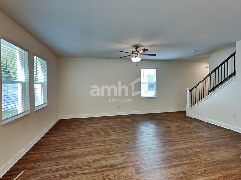 Building Photo - 7808 Stumble Journey Ln