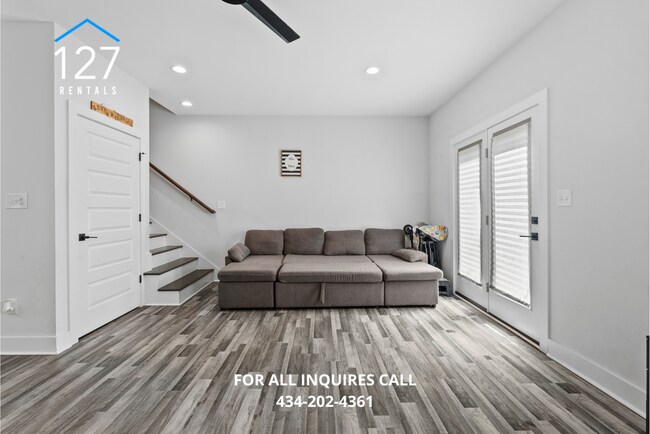 Building Photo - 3BR/2.5BA Townhome in Rustburg – Modern Am...