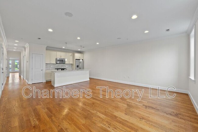 Building Photo - 1228 I St NE