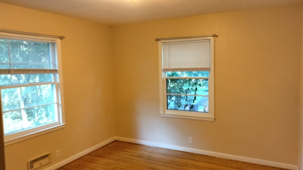 2nd bedroom - 2164 Westfall Rd