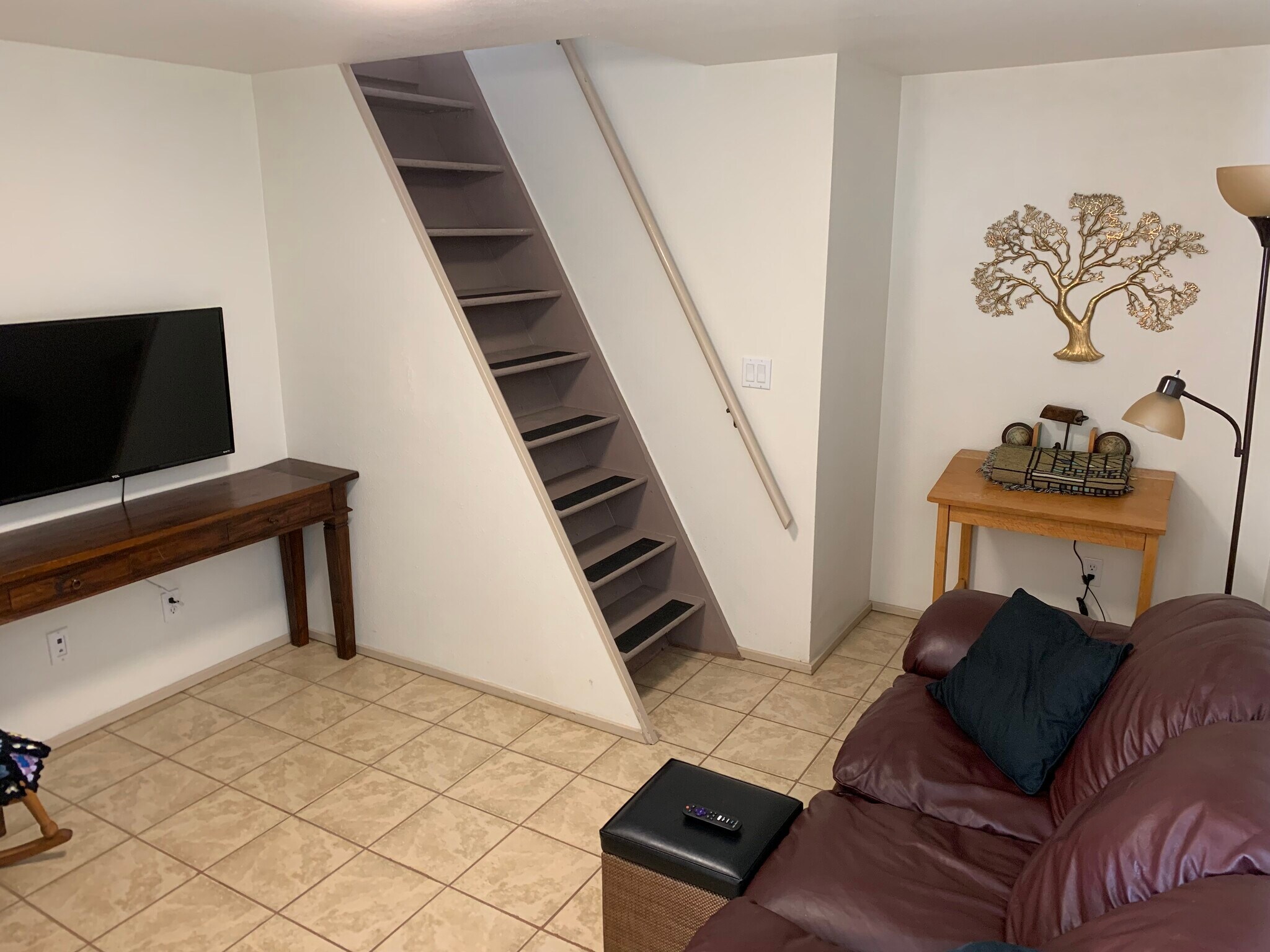 Building Photo - 1227 Parkhill Dr