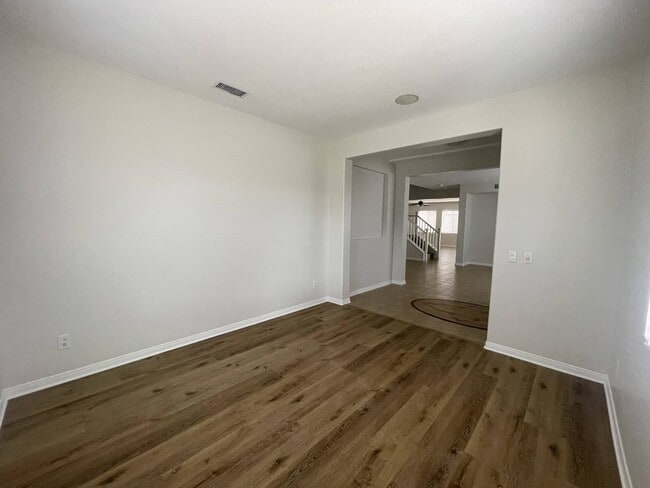 Building Photo - 37280 Parkway Dr