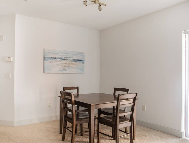 Building Photo - 1640 N Water St