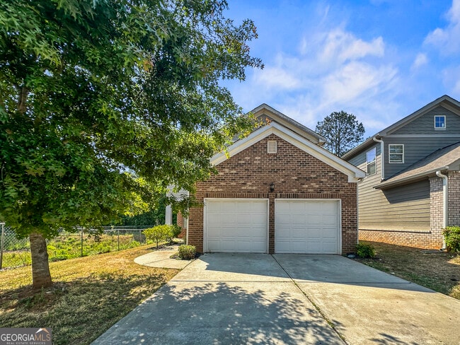 Building Photo - 134 Daisy Cir